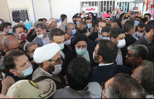 گفتگو با مردم و کسبه در بازارچه مرزی اینچه برون