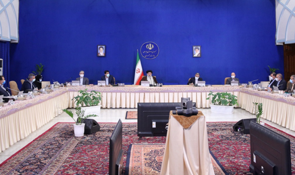 رئیس‌جمهور: تدبیری شود تا نوسانات بورس باعث نگرانی مردم و سرمایه‌گذاران خرد نشود