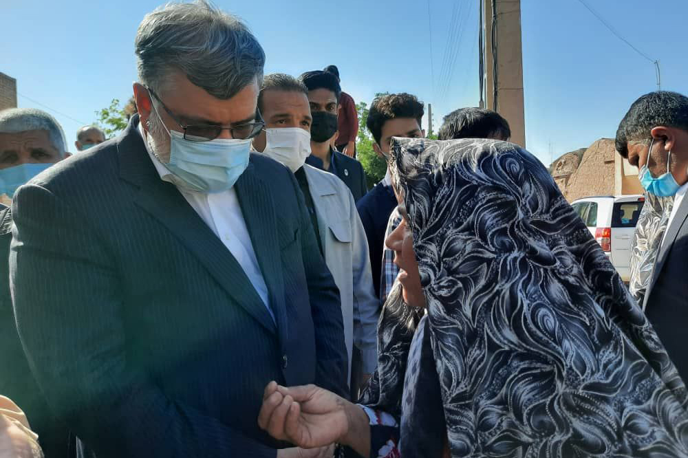 طرح درخواست شهروندان در دیدار مردمی استاندار خراسان رضوی