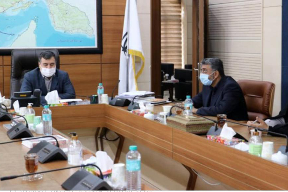 دیدار چهره‌به‌چهره استاندار هرمزگان با فرزندان شاهد